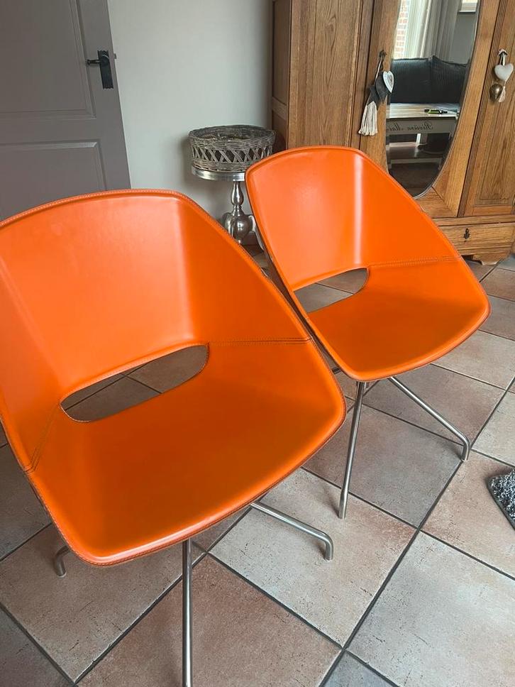 2 x Artifort Gap fauteuils Orange Leather, Huis en Inrichting, Stoelen, Zo goed als nieuw, Twee, Leer, Overige kleuren, Ophalen