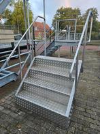 Aluminium trap. Hoog 0,98 mtr. Nob152, Doe-het-zelf en Verbouw, Ladders en Trappen, Ophalen, Zo goed als nieuw