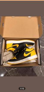 Nike Jordan 1 Low GS Yellow - Nieuwstaat!, Geel, Nike, Nieuw, Ophalen of Verzenden