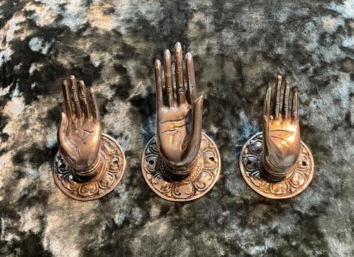 Wandhaken oosterse handen (Boeddha handjes ?) zilver chroom, Huis en Inrichting, Woonaccessoires | Wanddecoraties, Nieuw, Ophalen of Verzenden