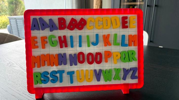 Quercetti Magneetbord Basic Letters, Kinderen en Baby's, Speelgoed | Educatief en Creatief, Zo goed als nieuw, Ophalen of Verzenden