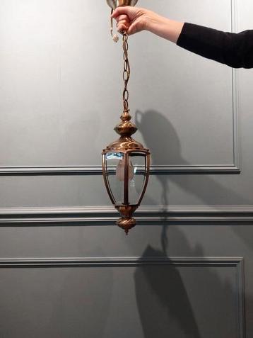 Antieke hanglamp beschikbaar voor biedingen