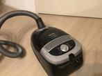 Miele stofzuiger, Witgoed en Apparatuur, Ophalen of Verzenden, Zo goed als nieuw, 2000 watt of meer, Stofzuiger