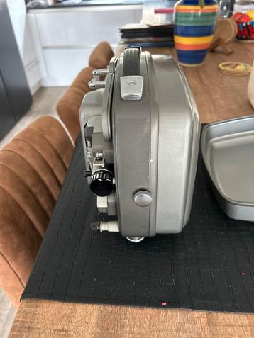 Bolex Paillard 18-5L Super 8mm filmprojector. beschikbaar voor biedingen