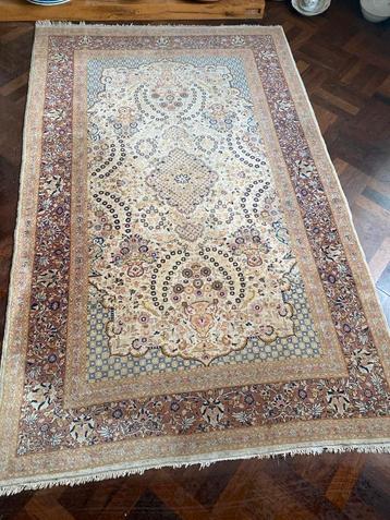 Prachtig Perzisch Tapijt beschikbaar voor biedingen