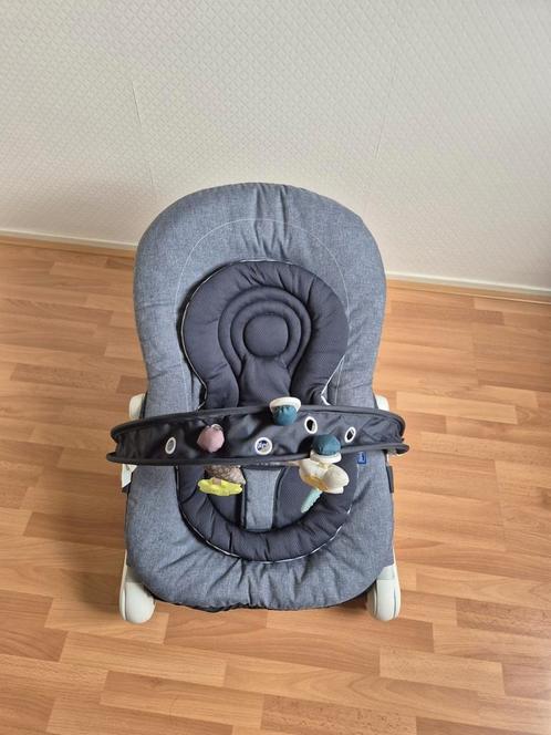 Chicco wipstoel met verkleiner en speelboog. Nieuwstaat., Kinderen en Baby's, Wipstoeltjes, Zo goed als nieuw, Wipstoel, Chicco