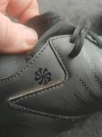 Voetbalschoenen maat 36, Maat XS of kleiner, Ophalen of Verzenden, Zo goed als nieuw, Schoenen