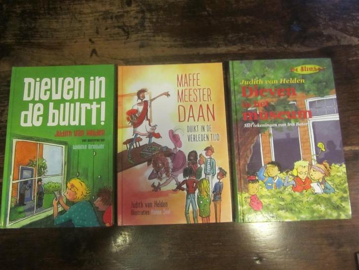 Judith van Helden Dieven buurt/De Slimbo's museum/maffe mees, Boeken, Kinderboeken | Jeugd | 10 tot 12 jaar, Zo goed als nieuw