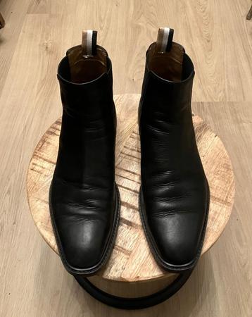 Hugo Boss Enkellaarsjes elastiek monogram Italiaans leer 42 beschikbaar voor biedingen