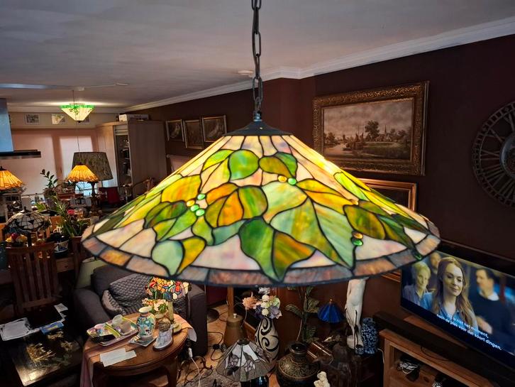 Unieke Tiffany Hanglamp - Doorsnee ca. 55cm, Antiek en Kunst, Antiek | Lampen, Ophalen