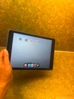 Ipad met Beschermhoes (5e generatie), 32 GB, Apple iPad, Zo goed als nieuw, Ophalen