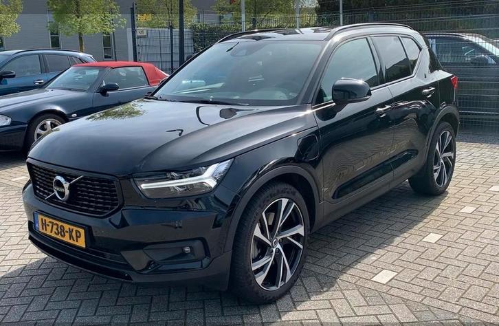 Volvo XC40 T5 Twin Engine 262pk 2020 Zwart dealer oh, Auto's, Volvo, Particulier, XC40, ABS, Achteruitrijcamera, Airbags, Airconditioning