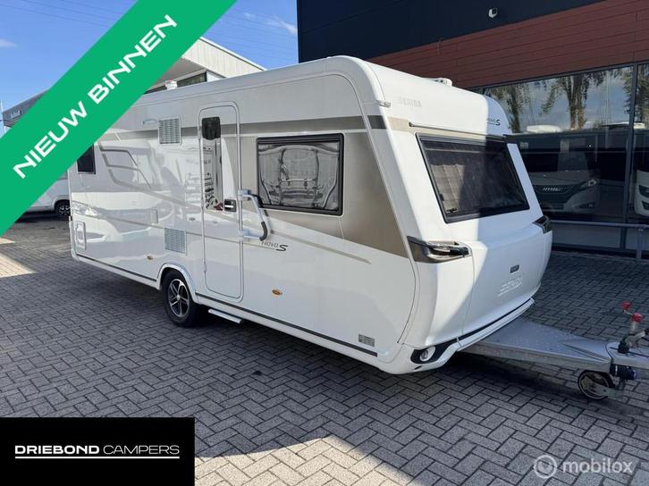 Eriba Nova S 545 Fransbed Rondzit Airco Winterpakket Mover, Caravans en Kamperen, Caravans, Bedrijf, tot en met 4, 1500 - 2000 kg