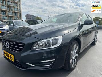 Volvo V60 2.4 D6 AWD Plug-In Hybrid Summum Laag KMs Vol Opti beschikbaar voor biedingen