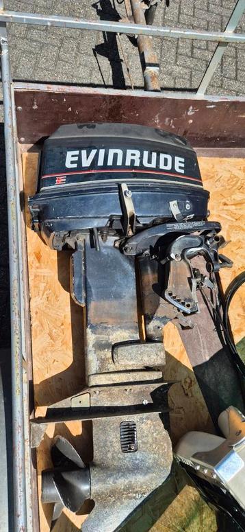 Evinrude 35 pk 2 takt beschikbaar voor biedingen