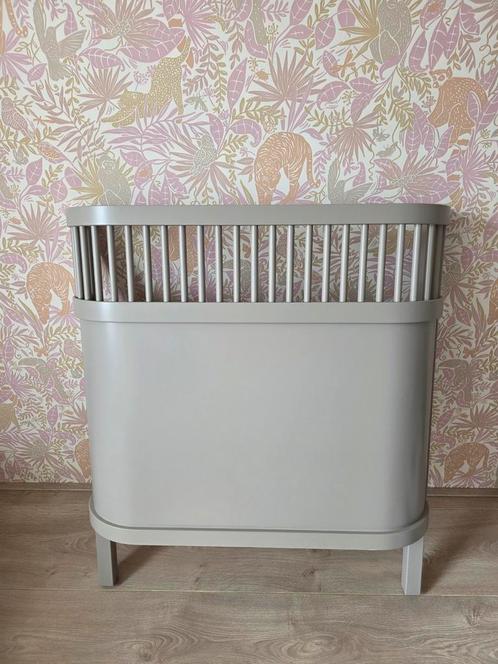 Sebra baby/juniorbed, kopse kanten aangeboden kleur beige, Kinderen en Baby's, Kinderkamer | Bedden, Zo goed als nieuw, Minder dan 140 cm