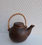 Ulla Procope theepot, Arabia, hoog 12 cm, Keramiek, Overige typen, Ophalen of Verzenden, Zo goed als nieuw