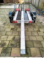 Moter aanhanger, Ophalen