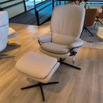 NIEUW: Stressless Relaxfauteuil Rome M inclusief Hocker leer, Ophalen, Nieuw, Modern, 50 tot 75 cm