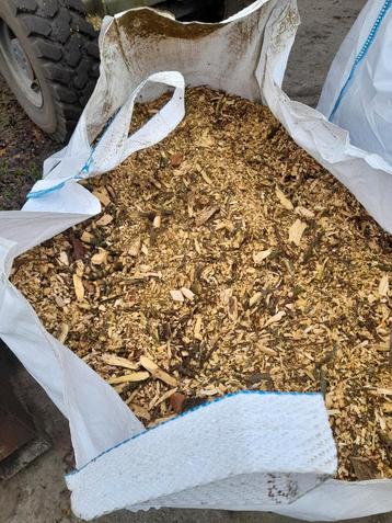 Houtsnippers beschikbaar voor biedingen