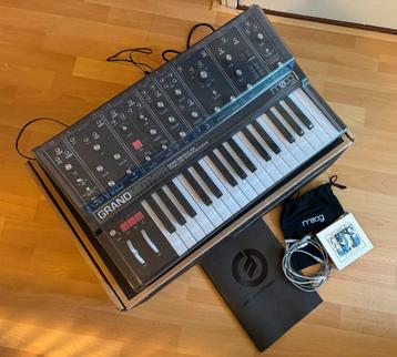 Moog Grandmother dark incl. vanalles :) beschikbaar voor biedingen