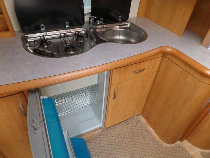 Hobby caravann, Caravans en Kamperen, Caravans, Particulier, tot en met 4, 1000 - 1250 kg, Rondzit, Hobby, Frans bed, 6 tot 7 meter