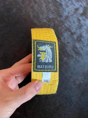 Gele band Matsuru - 240 beschikbaar voor biedingen