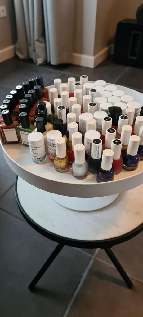 Partij Nagellak - Diverse Kleuren 50 stuks, Sieraden, Tassen en Uiterlijk, Uiterlijk | Cosmetica en Make-up, Nieuw, Handen en Nagels