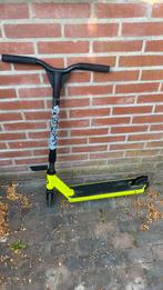 Geel/groene stuntstep, Ophalen, Gebruikt, Gewone step