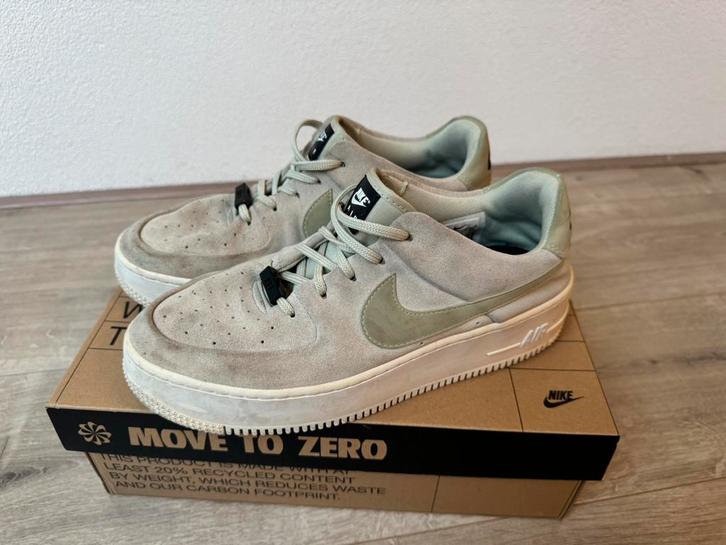 Nike Air Force 1 dames sneaker maat 41, Kleding | Dames, Schoenen, Zo goed als nieuw, Sneakers of Gympen, Groen, Ophalen of Verzenden