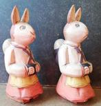 Paashaas. 2 st. Houtsnijwerk/handpainted. Ca 40/60.  Duitsla, Diversen, Pasen, Ophalen, Zo goed als nieuw