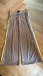 “NIEUW”Dames broek maat L NEW COLLECTION, Kleding | Dames, Broeken en Pantalons, Maat 38/40 (M), Beige, Nieuw, Ophalen of Verzenden