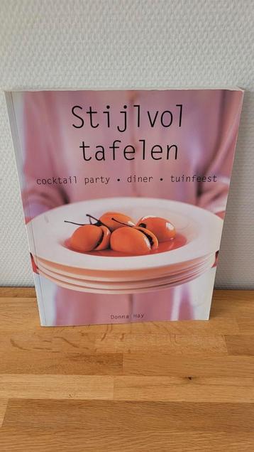 Donna Hay - STIJLVOL TAFELEN beschikbaar voor biedingen