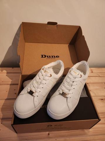 Dune London, nieuw in doos beschikbaar voor biedingen