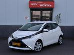 Toyota Aygo 1.0 VVT-i x-play airco 4-deurs org NL, Voorwielaandrijving, Euro 5, Gebruikt, 4 stoelen