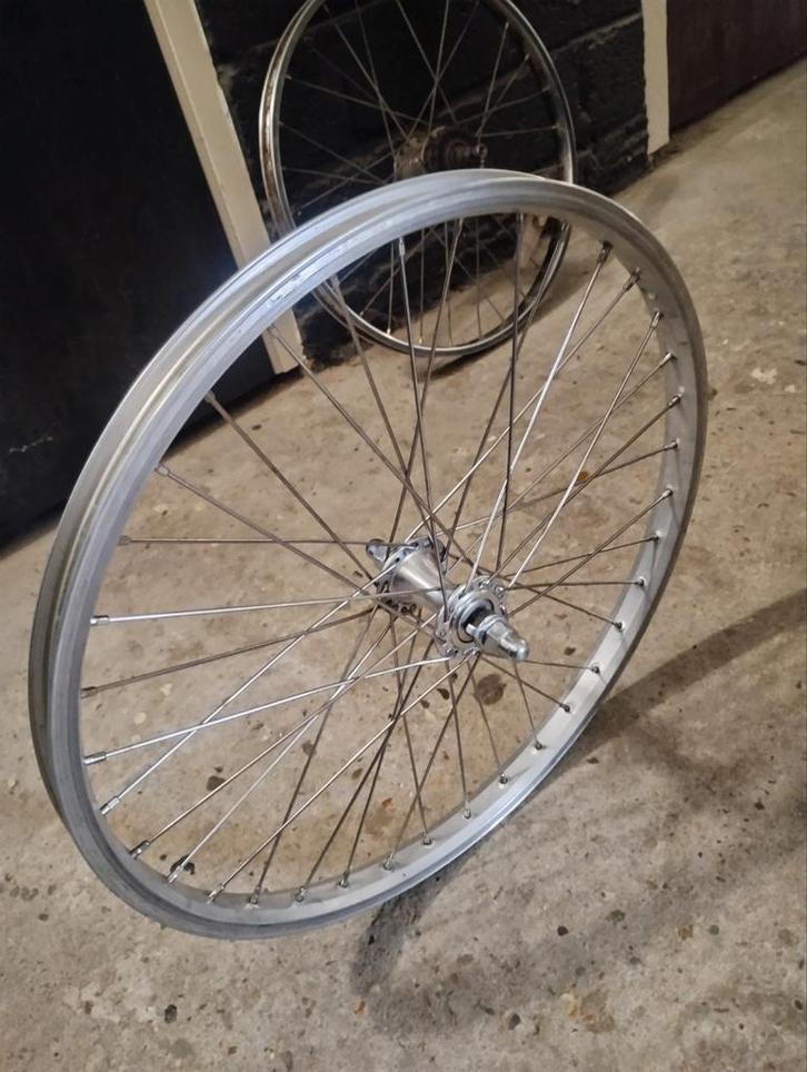 Aluminium 20 inch velg voorwiel, Fietsen en Brommers, Fietsonderdelen, Racefiets, Voorvork, Ophalen of Verzenden