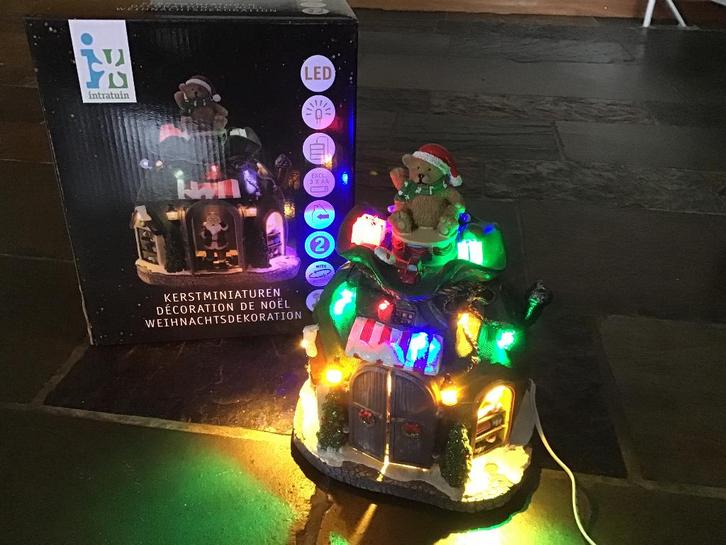 kersthuis in vorm cadeautjes zak, met licht en beweging, Diversen, Kerst, Nieuw, Ophalen of Verzenden