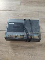 Aristona cassette radio wekker speler metstekker of batterij, Ophalen of Verzenden, Zo goed als nieuw, Radio