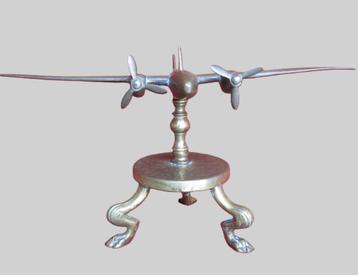 vintage vliegtuig pressepapier in koper beschikbaar voor biedingen