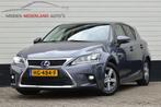 Lexus CT 200h 25th Edition * CAMERA * STOELVERWARMING * DEAL, Auto's, Origineel Nederlands, Te koop, Zilver of Grijs, 5 stoelen