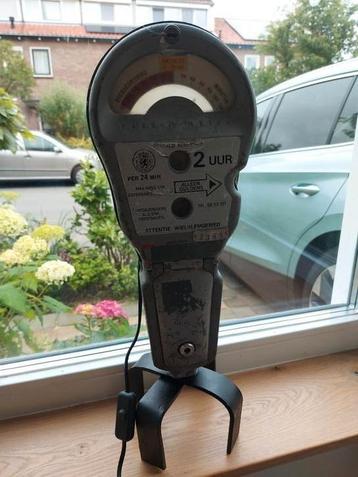 Unieke Vintage/Industriële lamp van een oude parkeermeter beschikbaar voor biedingen