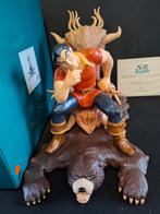 WDCC Walt Disney Classic Collection Gaston - Belle en Beest, Ophalen, Assepoester of Belle, Zo goed als nieuw, Beeldje of Figuurtje