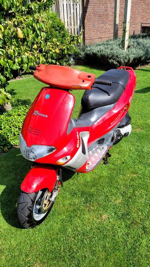 Gilera runner Duits 5k kilometers, Fietsen en Brommers, Scooters | Piaggio, Zo goed als nieuw, Overige modellen, Ophalen
