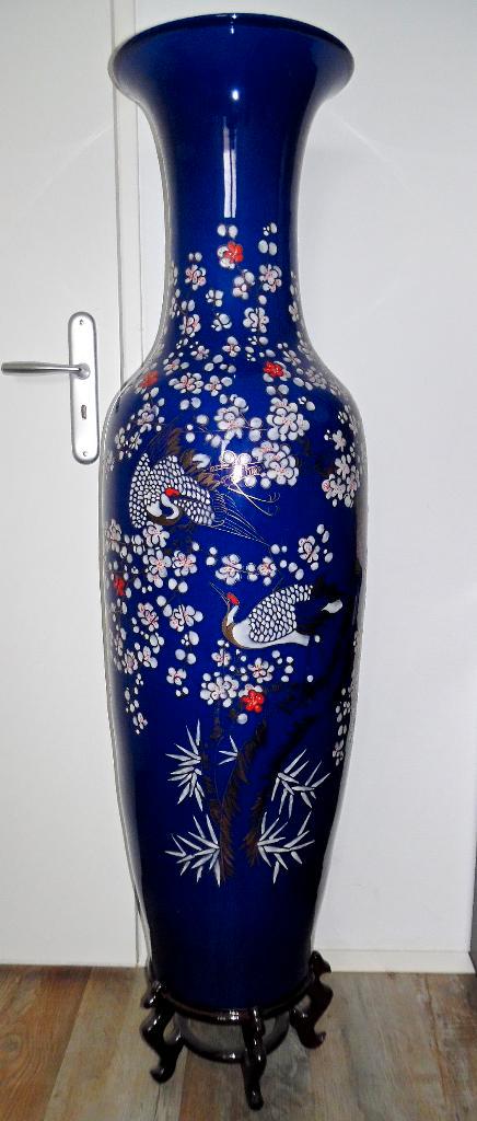 Grote vaas van Chinees porselein, 127 cm hoog, Huis en Inrichting, Woonaccessoires | Vazen, Zo goed als nieuw, Blauw, 75 cm of meer