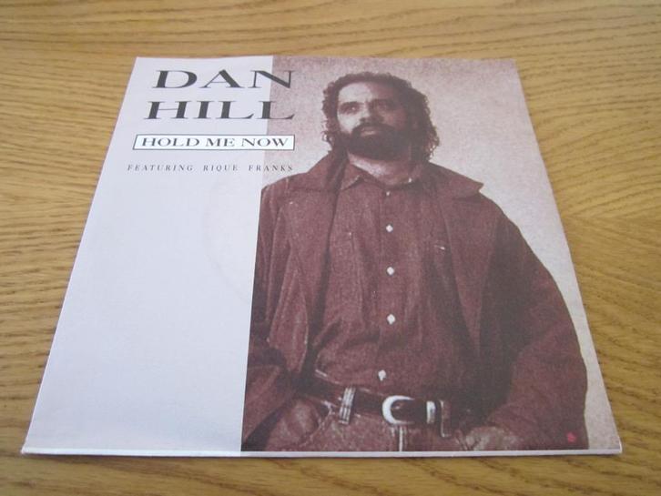 Dan Hill -Hold Me Now 1992 Dino Music 9070600 Holland Single, Cd's en Dvd's, Vinyl Singles, Gebruikt, Single, Pop, 7 inch, Ophalen