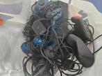 Playstation 2 met 4 controllers eyetoy en buzz 33 games, Spelcomputers en Games, Games | Sony PlayStation 2, 3 spelers of meer