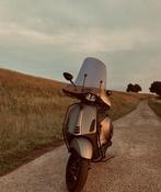 Vespa sprint, Fietsen en Brommers, Scooters | Vespa, Ophalen, Zo goed als nieuw, Benzine