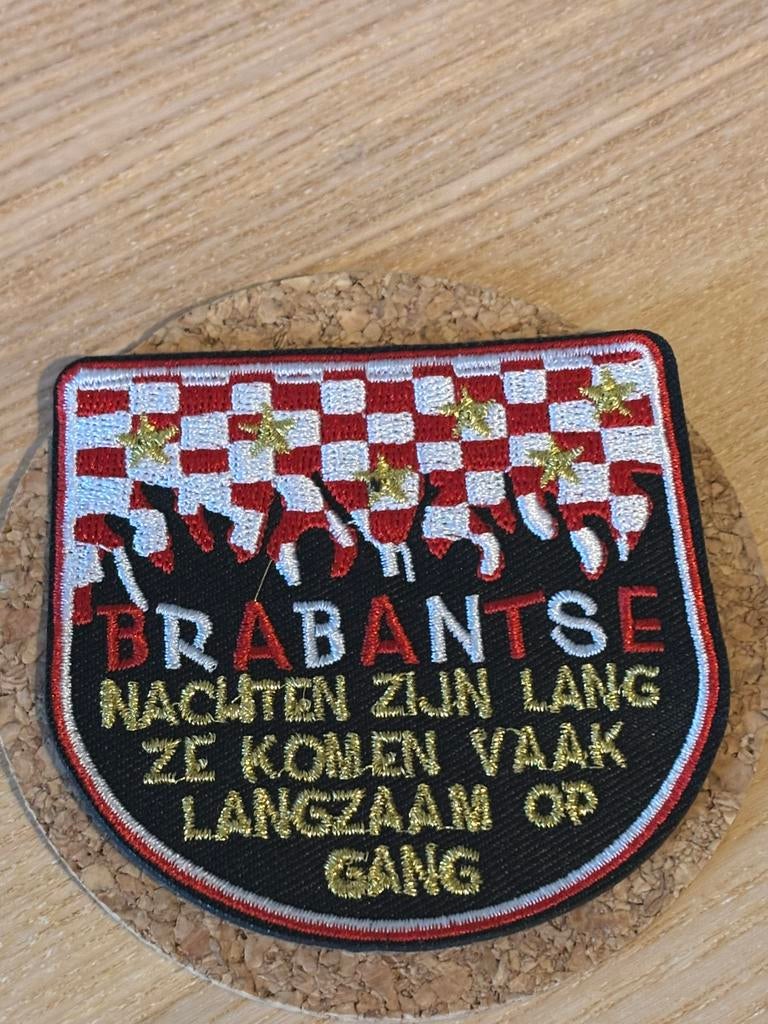 Oeteldonk carnaval embleem 82, Verzenden, Zo goed als nieuw, Overige maten