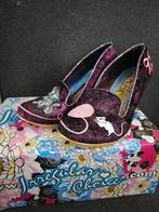 Irregular Choice Fuzzy Peg Burgundy mt 38 kat cat, Kleding | Dames, Schoenen, Pumps, Ophalen of Verzenden, Zo goed als nieuw, Irregular choice