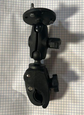 Ram mount though claw B beschikbaar voor biedingen